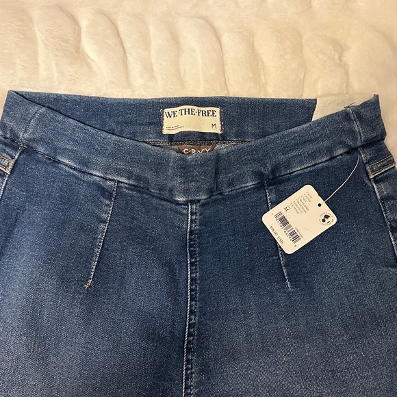 Free People CRVY Infinite Stretch Pull-On Skinny Jeans Medium NWT - Picture 3 of 4